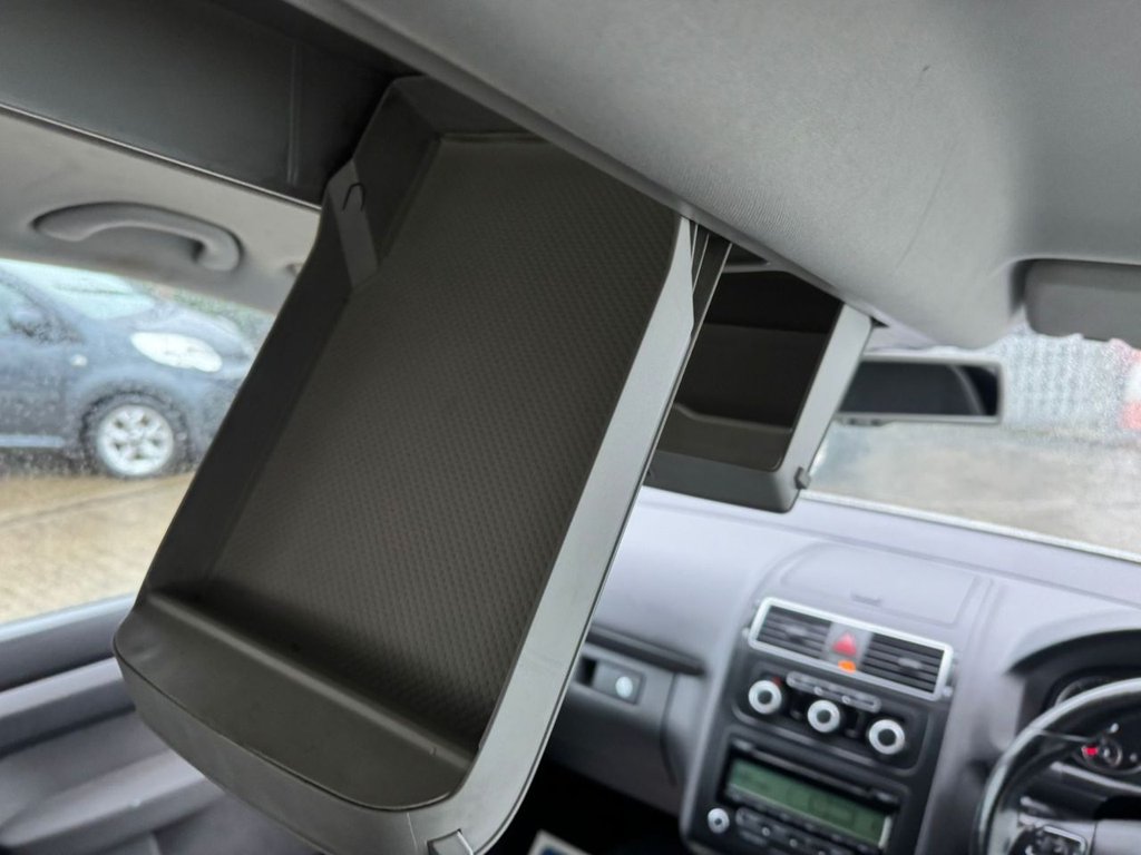 Used Volkswagen Touran 2011 for sale - 77525870: Photo 30