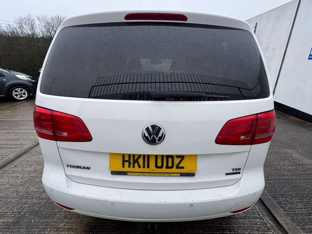 Used Volkswagen Touran 2011 for sale - 77525870: Photo 5