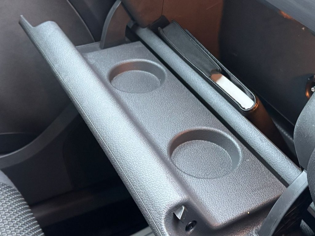 Used Volkswagen Touran 2011 for sale - 77525870: Photo 50