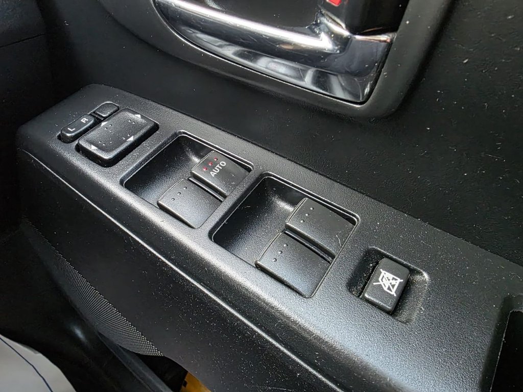 Used Mazda Mazda5 2012 for sale - 77133392: Photo 34