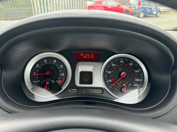 Used Renault Clio 2008 for sale - 73165944: Photo 27