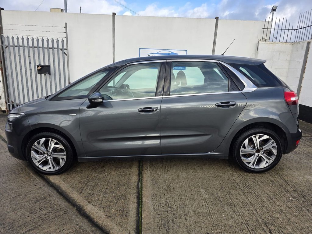 Used Citroen C4 Picasso 2014 for sale - 76570231: Photo 2