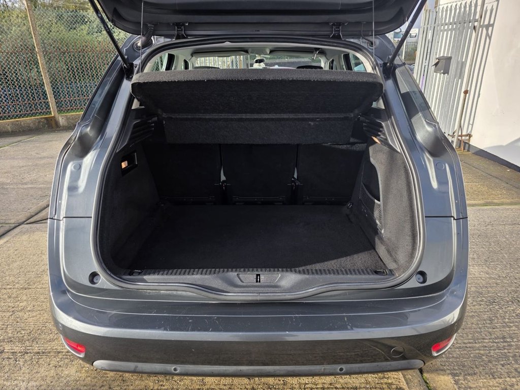 Used Citroen C4 Picasso 2014 for sale - 76570231: Photo 5