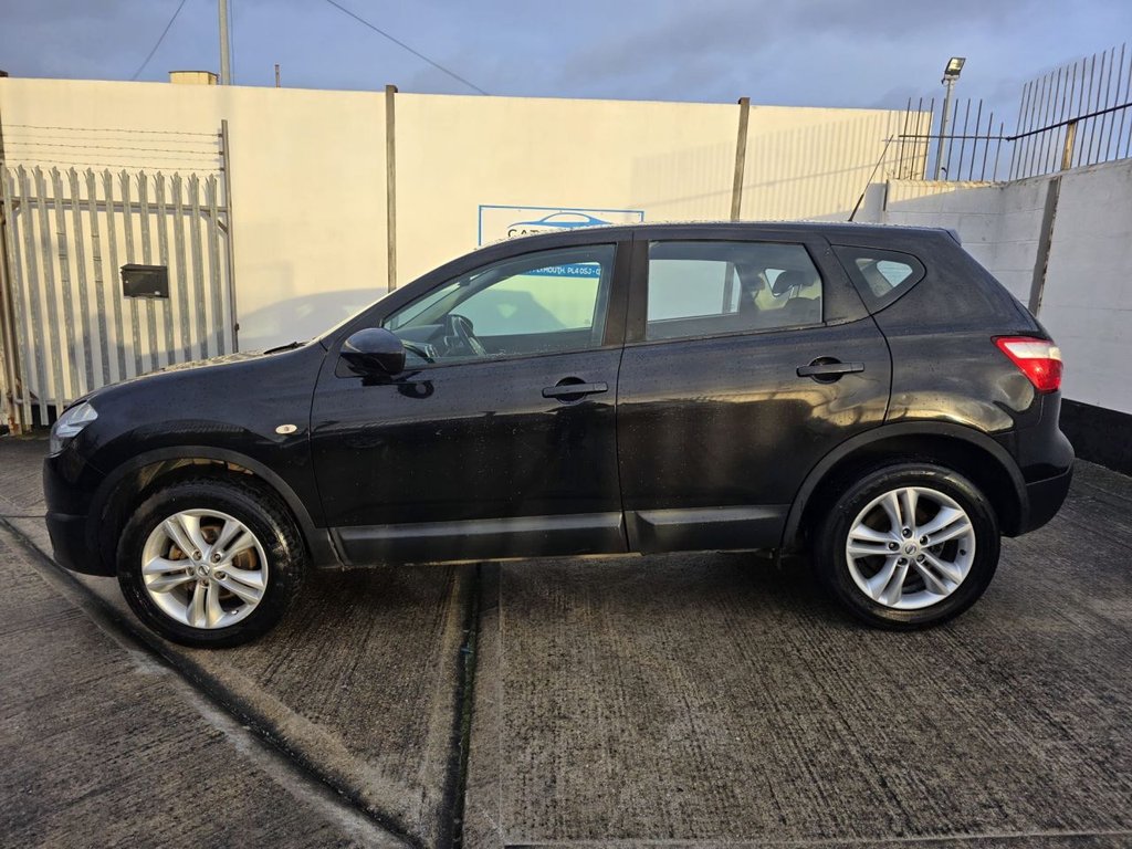 Used Nissan Qashqai 2012 for sale - 77328012: Photo 2