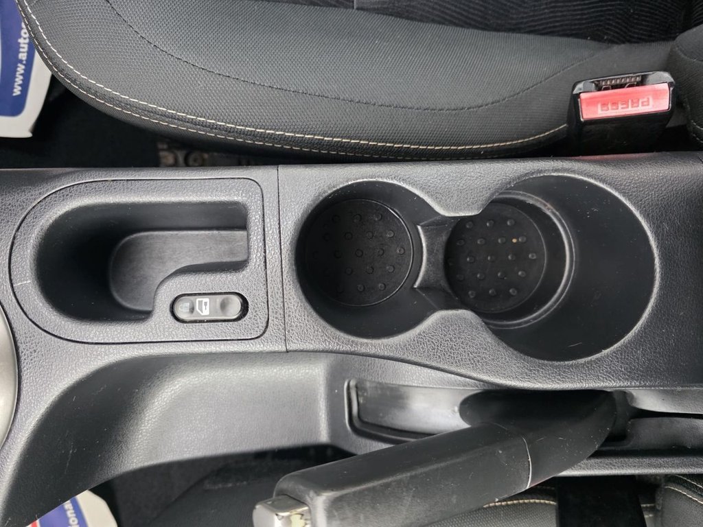 Used Nissan Qashqai 2012 for sale - 77328012: Photo 27