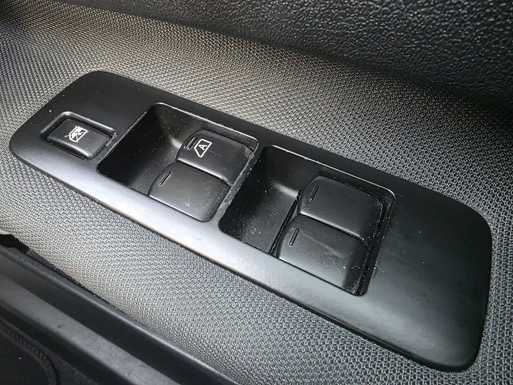 Used Nissan Qashqai 2012 for sale - 77328012: Photo 40