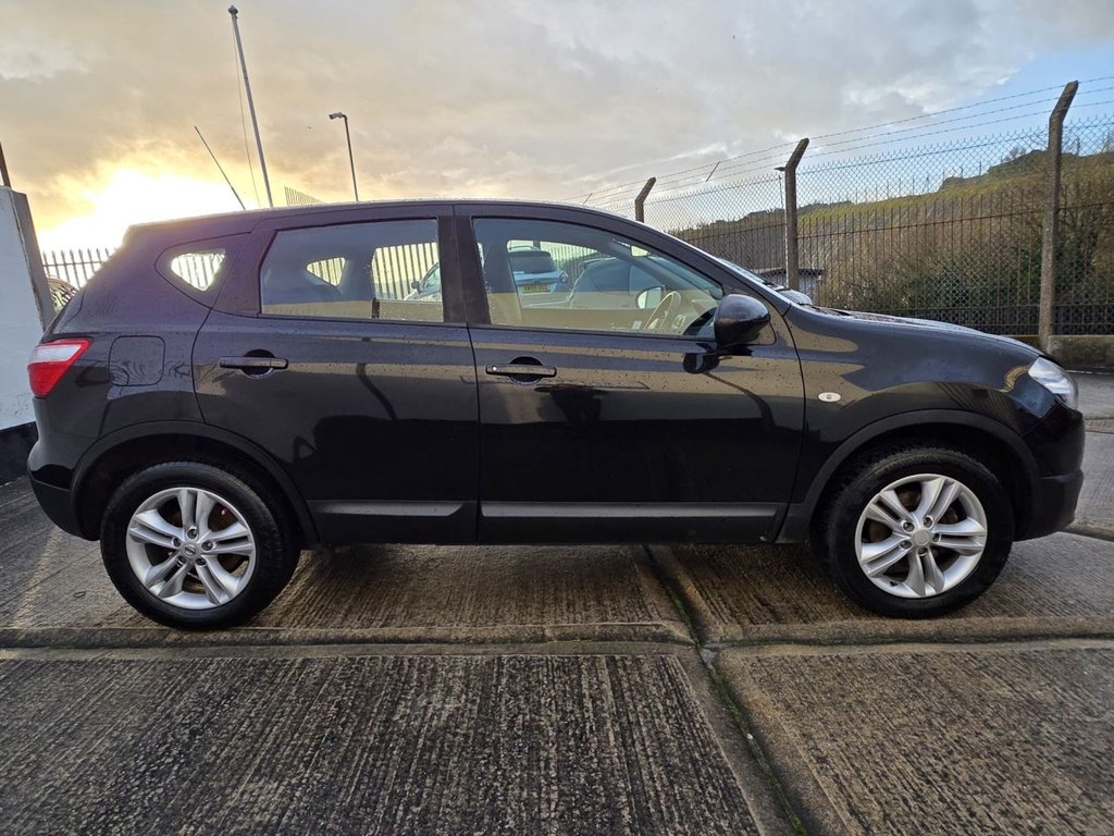 Used Nissan Qashqai 2012 for sale - 77328012: Photo 9