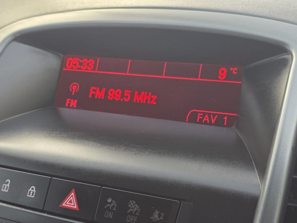 Used Vauxhall Astra 2014 for sale - 77356027: Photo 38