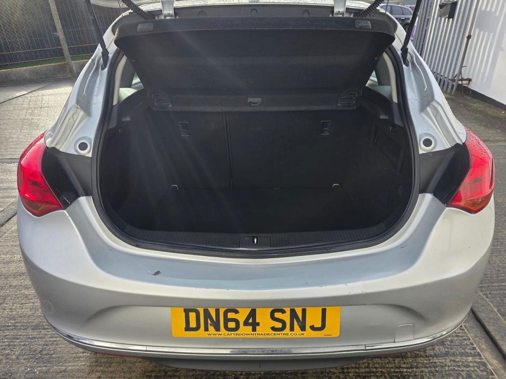 Used Vauxhall Astra 2014 for sale - 77356027: Photo 6