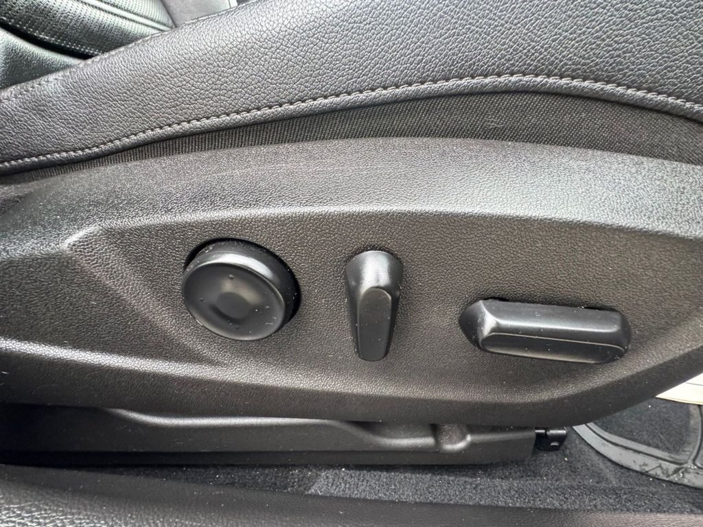 Used Vauxhall Insignia 2015 for sale - 77302430: Photo 35