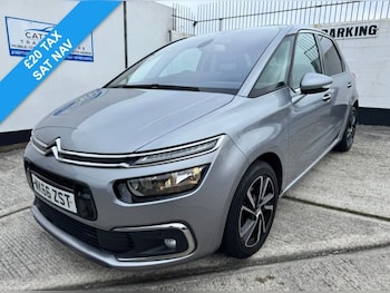 2017 (66) - 1.6 BlueHDi Flair 5dr