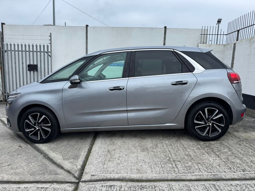Used Citroen C4 Picasso 2017 for sale - 77627465: Photo 2