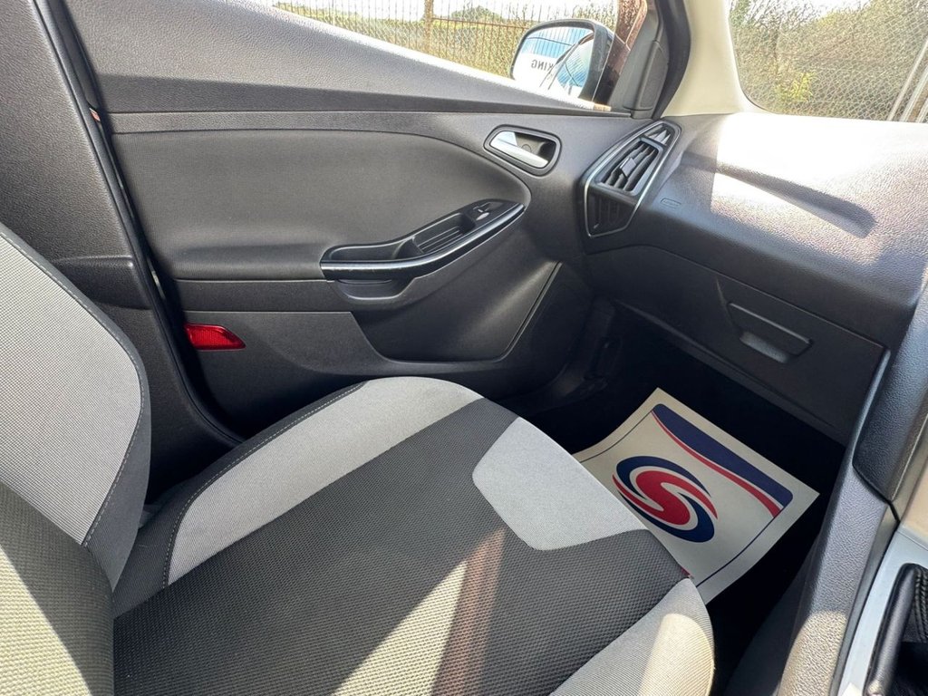 Used Ford Focus 2012 for sale - 77920325: Photo 38