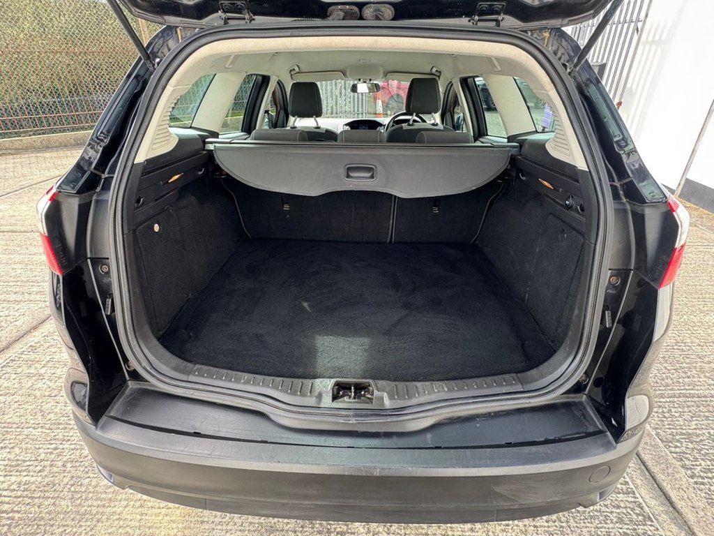 Used Ford Focus 2012 for sale - 77920325: Photo 7