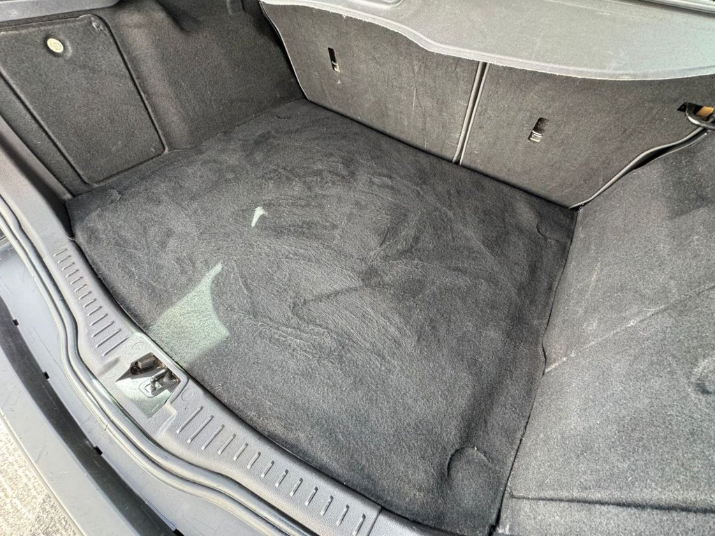 Used Ford Focus 2012 for sale - 77920325: Photo 8