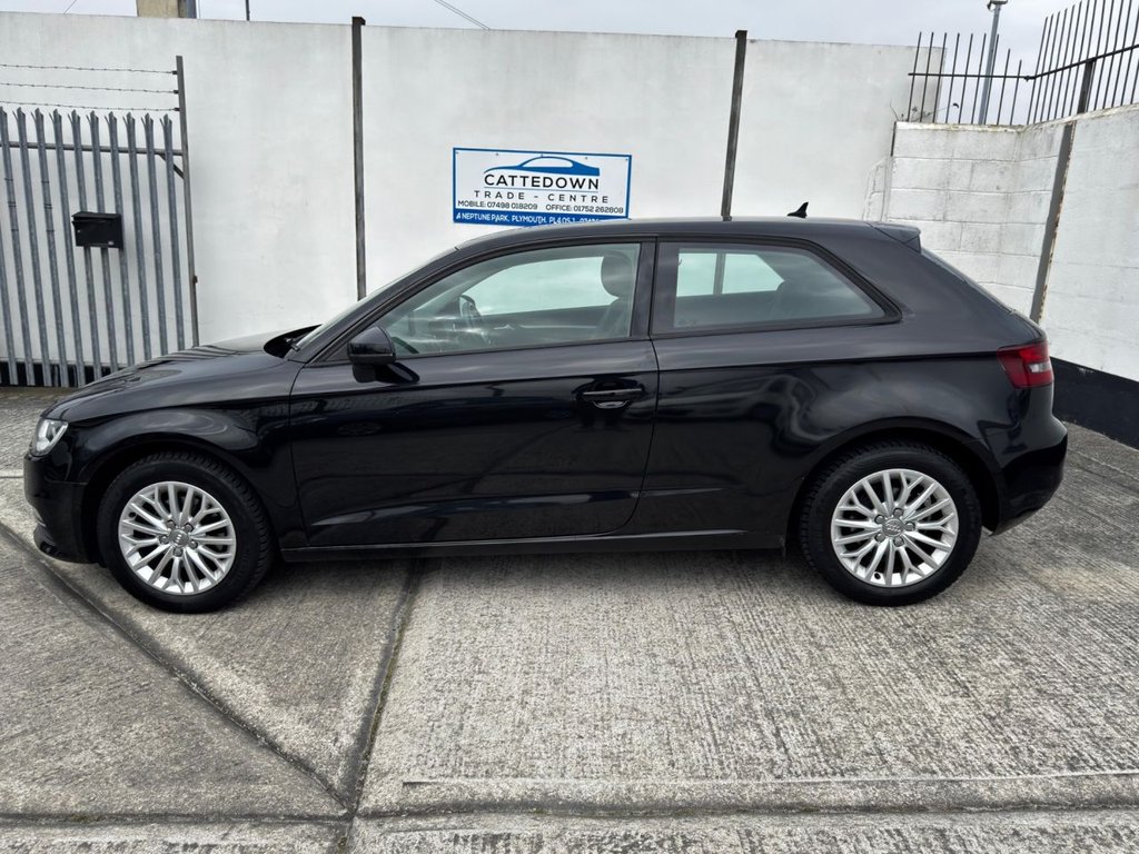 Used Audi A3 2015 for sale - 77798299: Photo 2