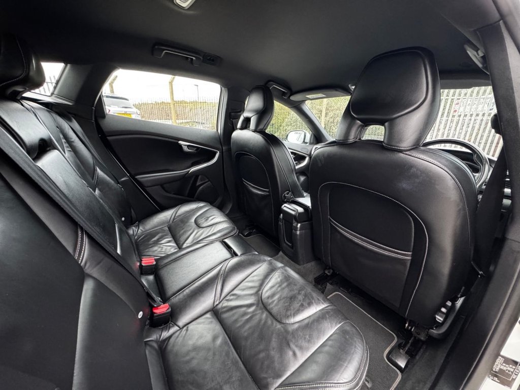 Used Volvo V40 2015 for sale - 76256654: Photo 14