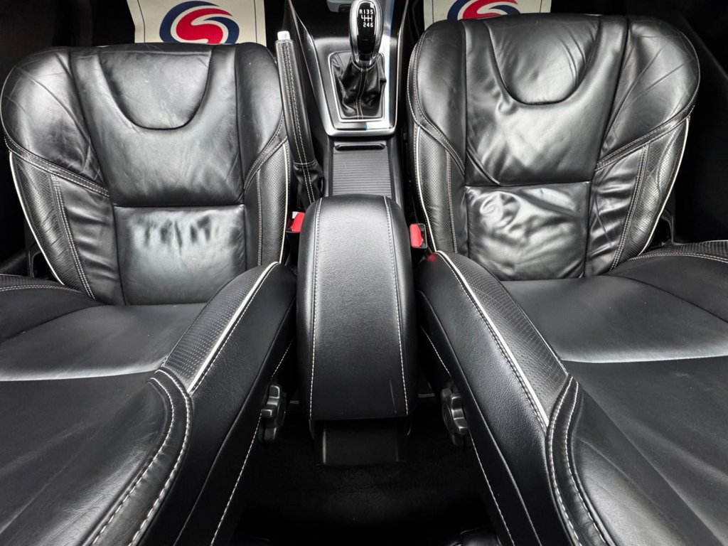 Used Volvo V40 2015 for sale - 76256654: Photo 19