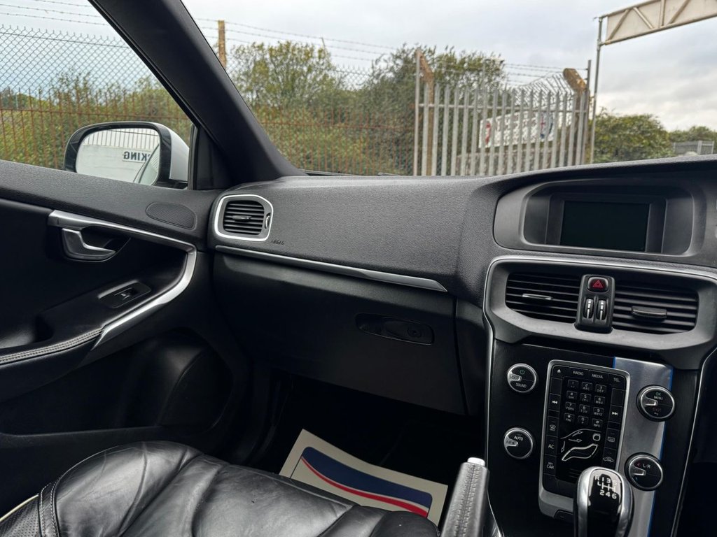 Used Volvo V40 2015 for sale - 76256654: Photo 25