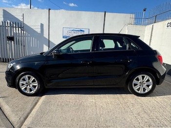 Used Audi A1 2013 for sale - 76069157: Photo 2