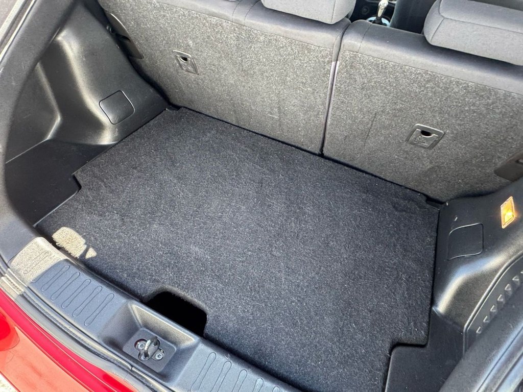 Used Nissan Juke 2014 for sale - 76642334: Photo 6