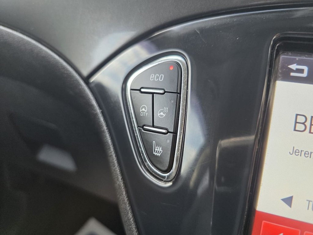 Used Vauxhall Corsa 2015 for sale - 76950449: Photo 37