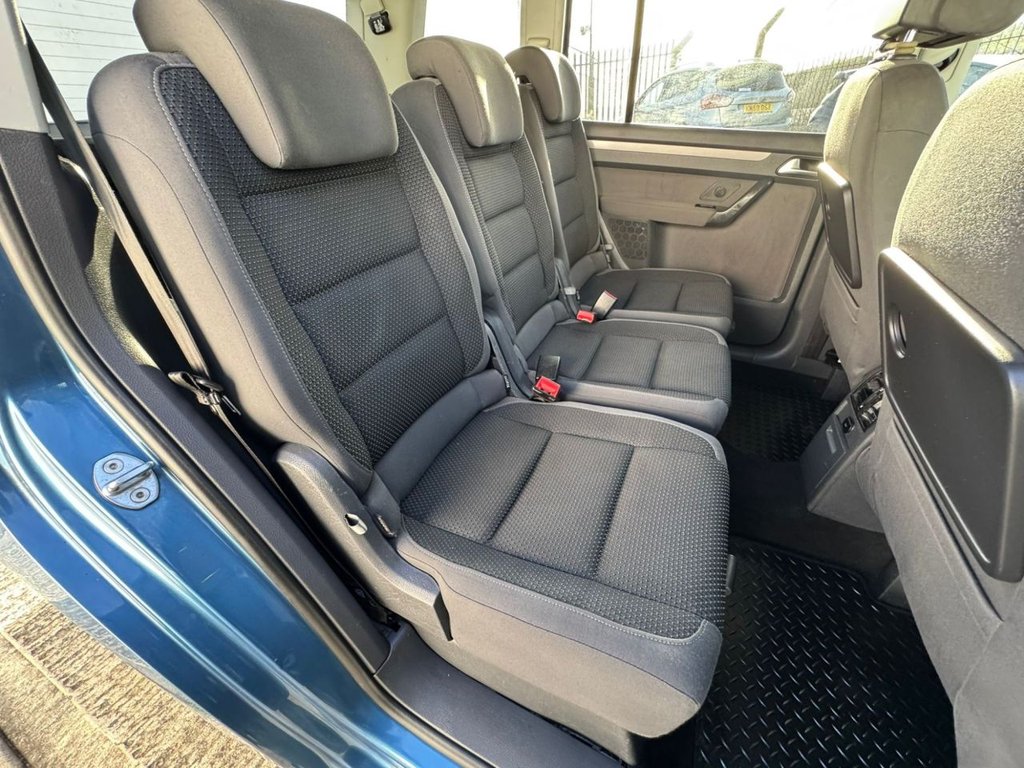 Used Volkswagen Touran 2014 for sale - 77341834: Photo 19