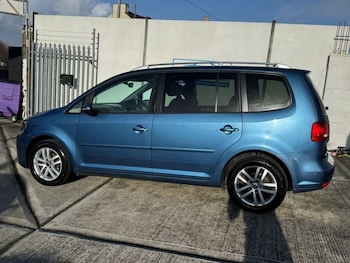 Used Volkswagen Touran 2014 for sale - 77341834: Photo