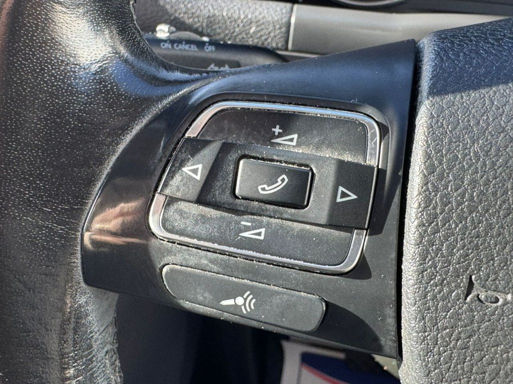 Used Volkswagen Touran 2014 for sale - 77341834: Photo 36