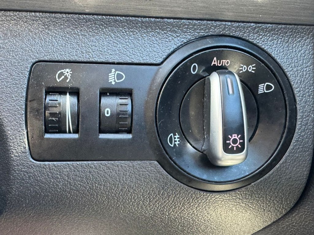 Used Volkswagen Touran 2014 for sale - 77341834: Photo 43