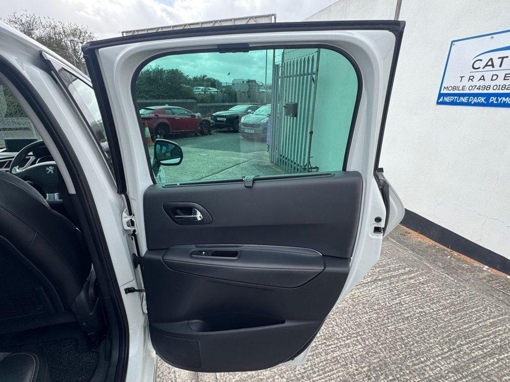 Used Peugeot 3008 2015 for sale - 78074160: Photo 16