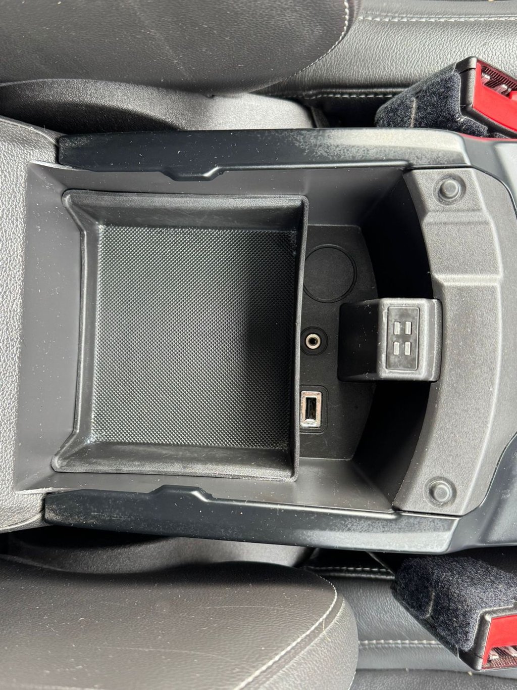 Used Ford Kuga 2015 for sale - 77583541: Photo 27