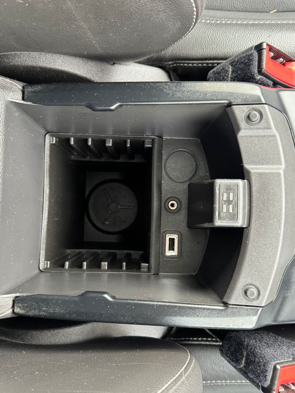 Used Ford Kuga 2015 for sale - 77583541: Photo 28