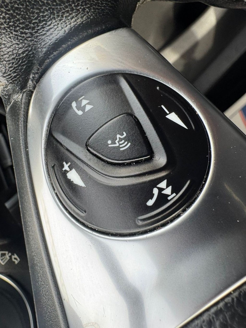 Used Ford Kuga 2015 for sale - 77583541: Photo 38