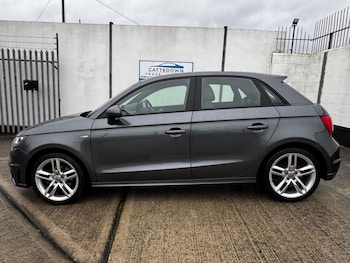 Used Audi A1 2014 for sale - 76867792: Photo