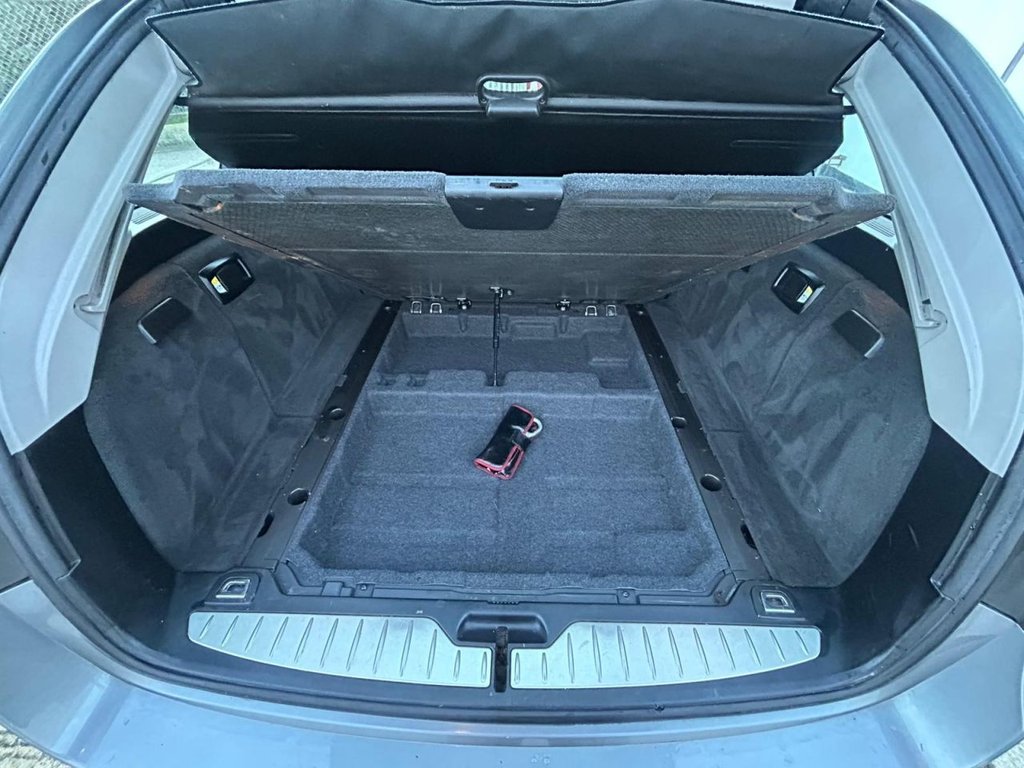 Used BMW 5 Series 2011 for sale - 76327940: Photo 12