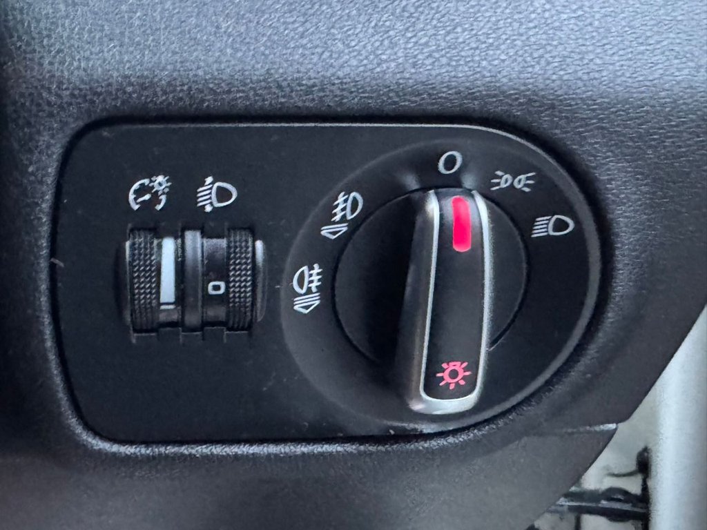 Used Audi A1 2011 for sale - 77256175: Photo 26