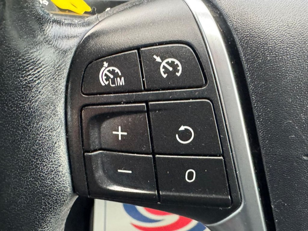 Used Volvo V40 2012 for sale - 76900885: Photo 33