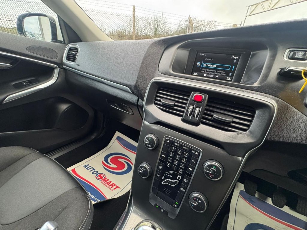 Used Volvo V40 2012 for sale - 76900885: Photo 38