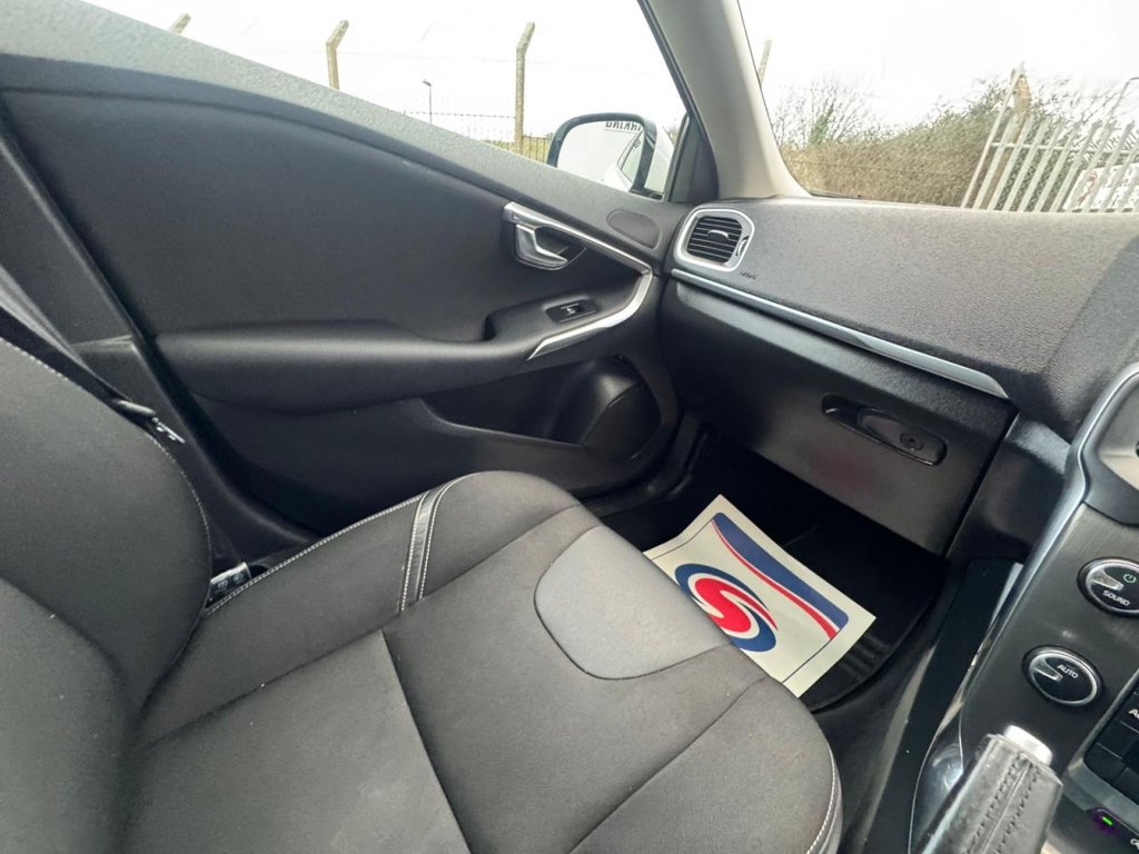 Used Volvo V40 2012 for sale - 76900885: Photo 39