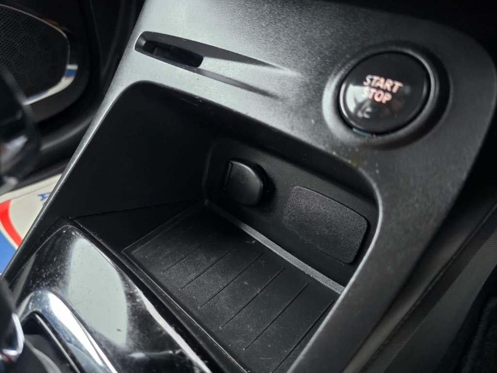 Used Renault Captur 2014 for sale - 77780599: Photo 32