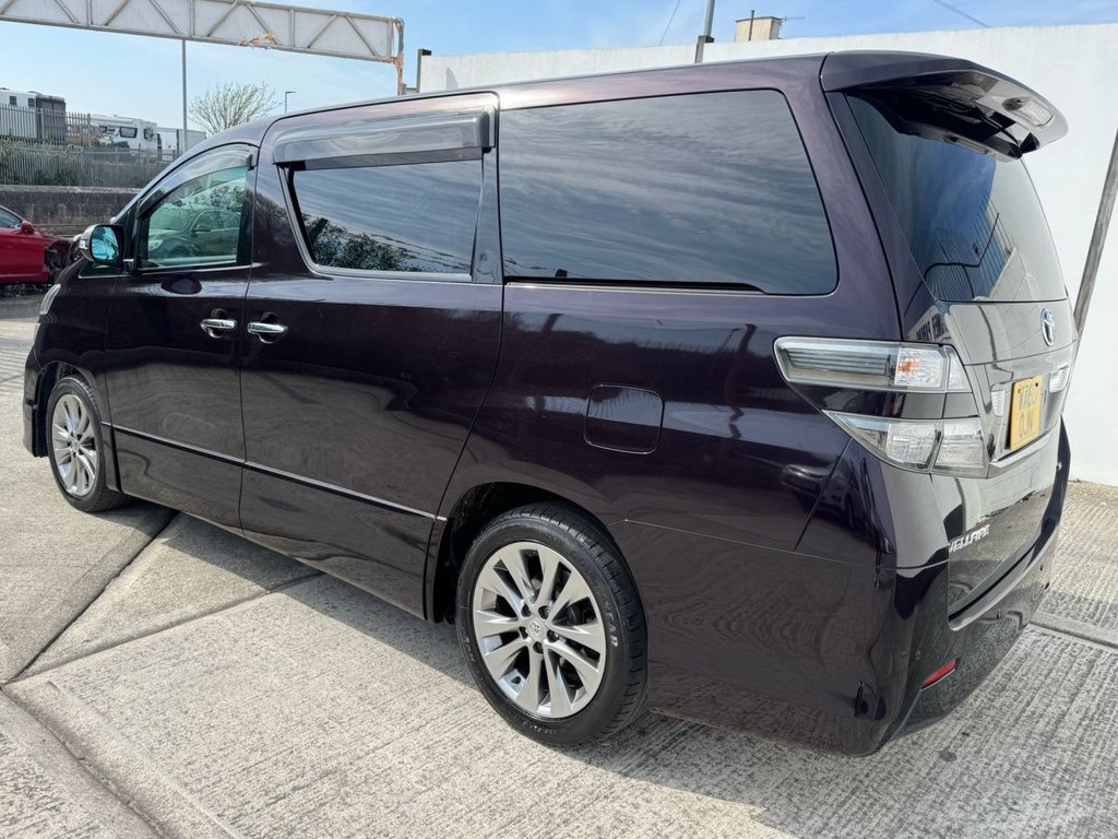 Used Toyota Vellfire 2023 for sale - 76229070: Photo 3