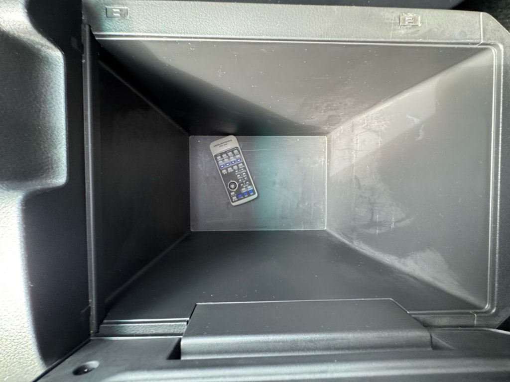 Used Toyota Vellfire 2023 for sale - 76229070: Photo 35