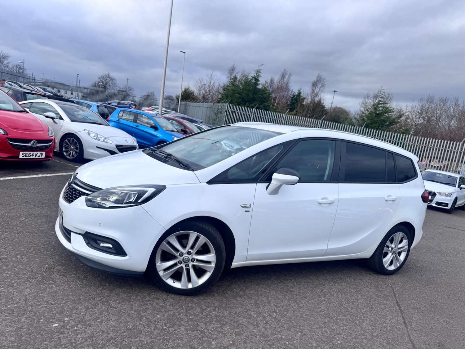 Used Vauxhall Zafira Tourer for sale - 77723073: Photo 2