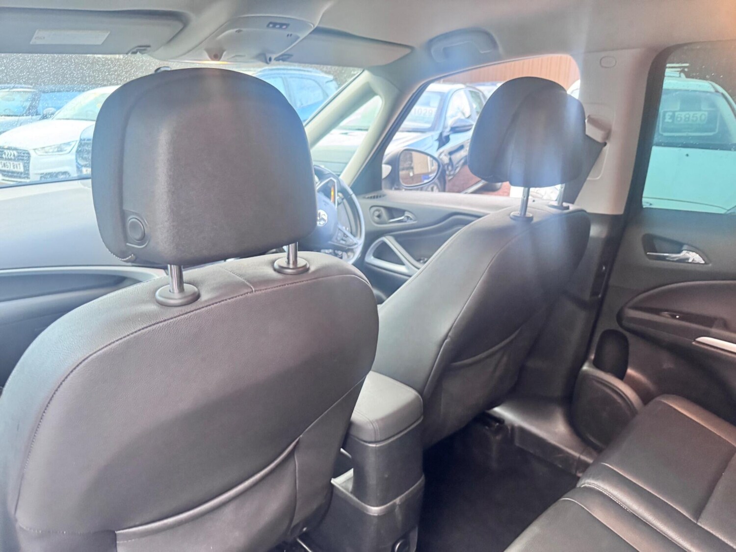 Used Vauxhall Zafira Tourer for sale - 77723073: Photo 32