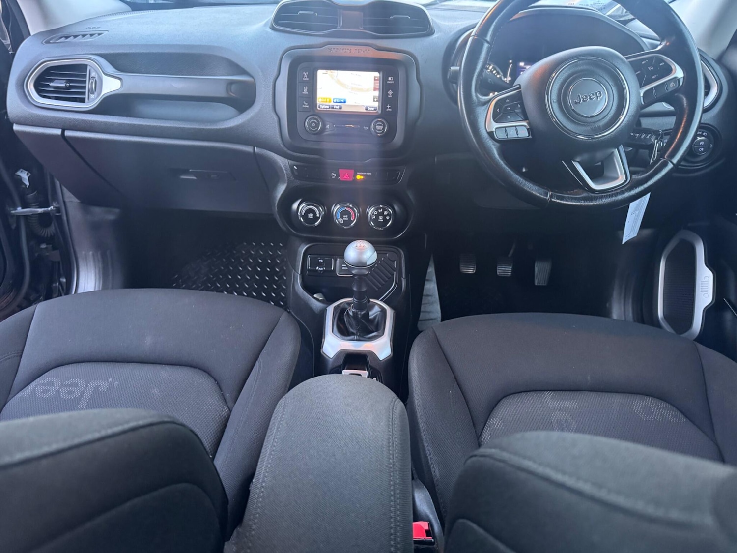 Used Jeep Renegade 2017 for sale - 76689076: Photo 15