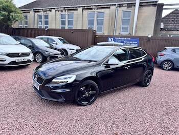 Used Volvo V40 2019 for sale - 78429582: Photo
