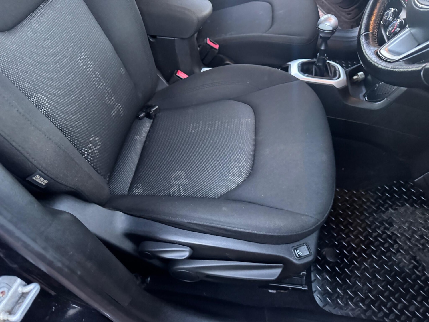 Used Jeep Renegade 2017 for sale - 77040552: Photo 17