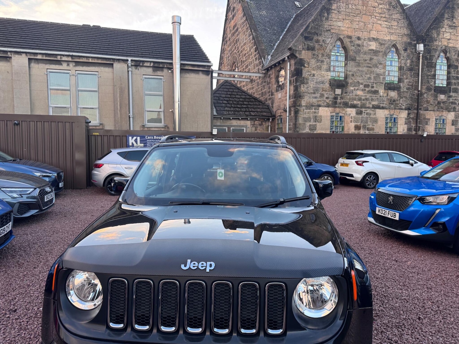 Used Jeep Renegade 2017 for sale - 77040552: Photo 6