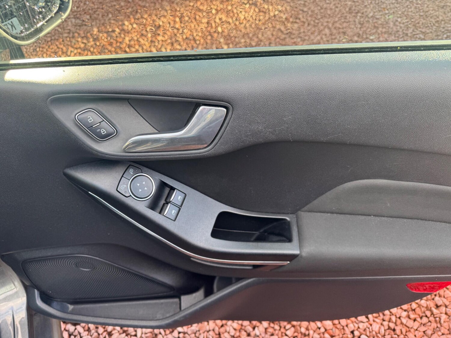 Used Ford Fiesta 2017 for sale - 76370929: Photo 27